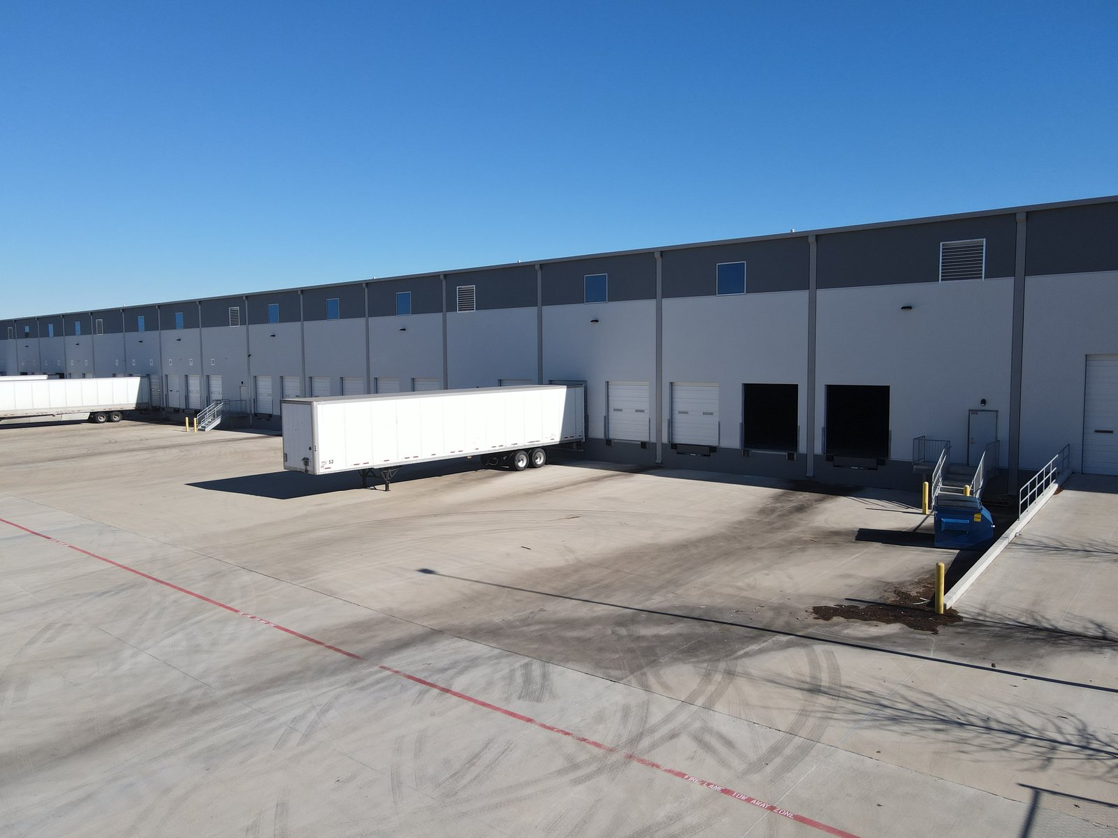 Almacén Chronos USA — Houston, Texas, exterior
